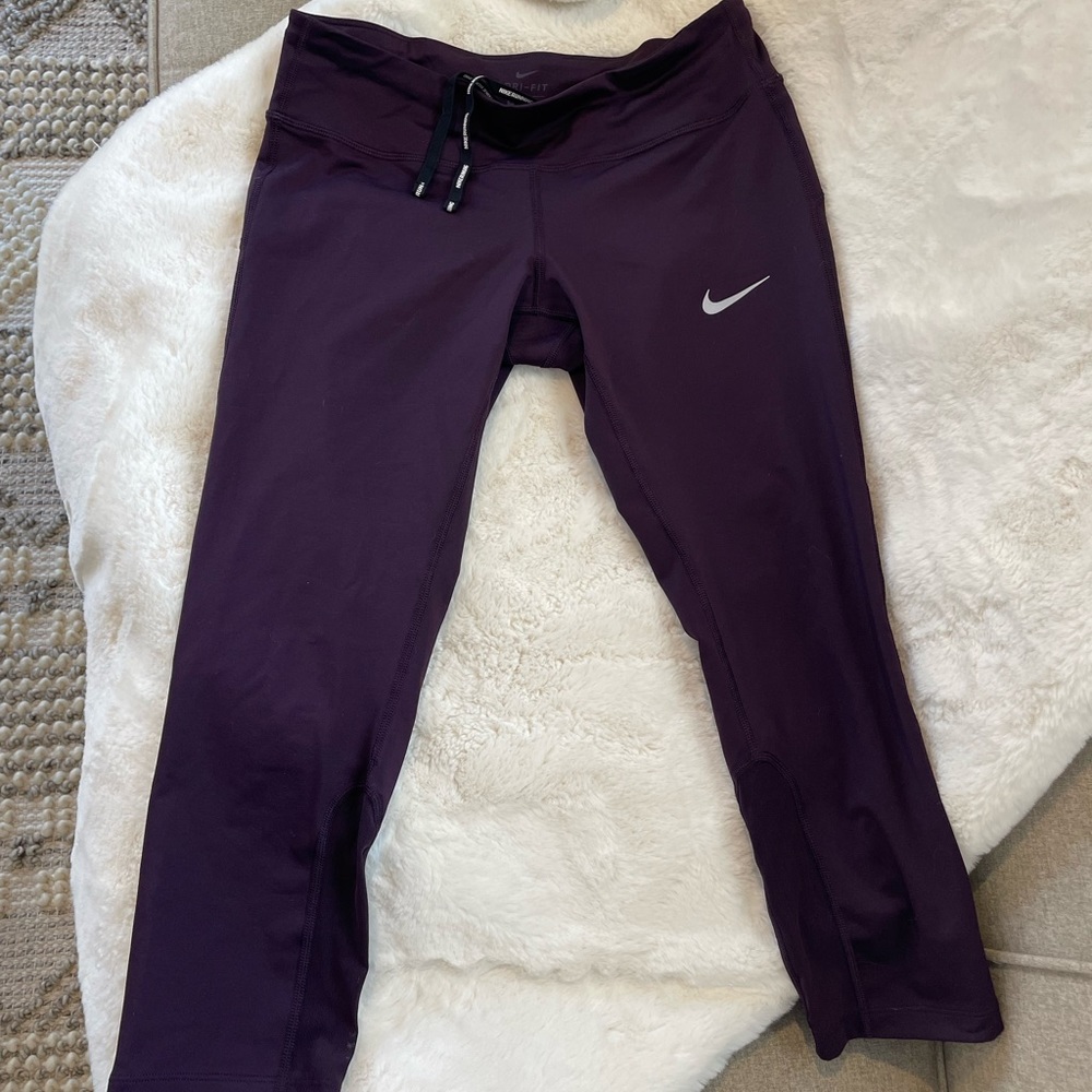 Nike Crop Leggings